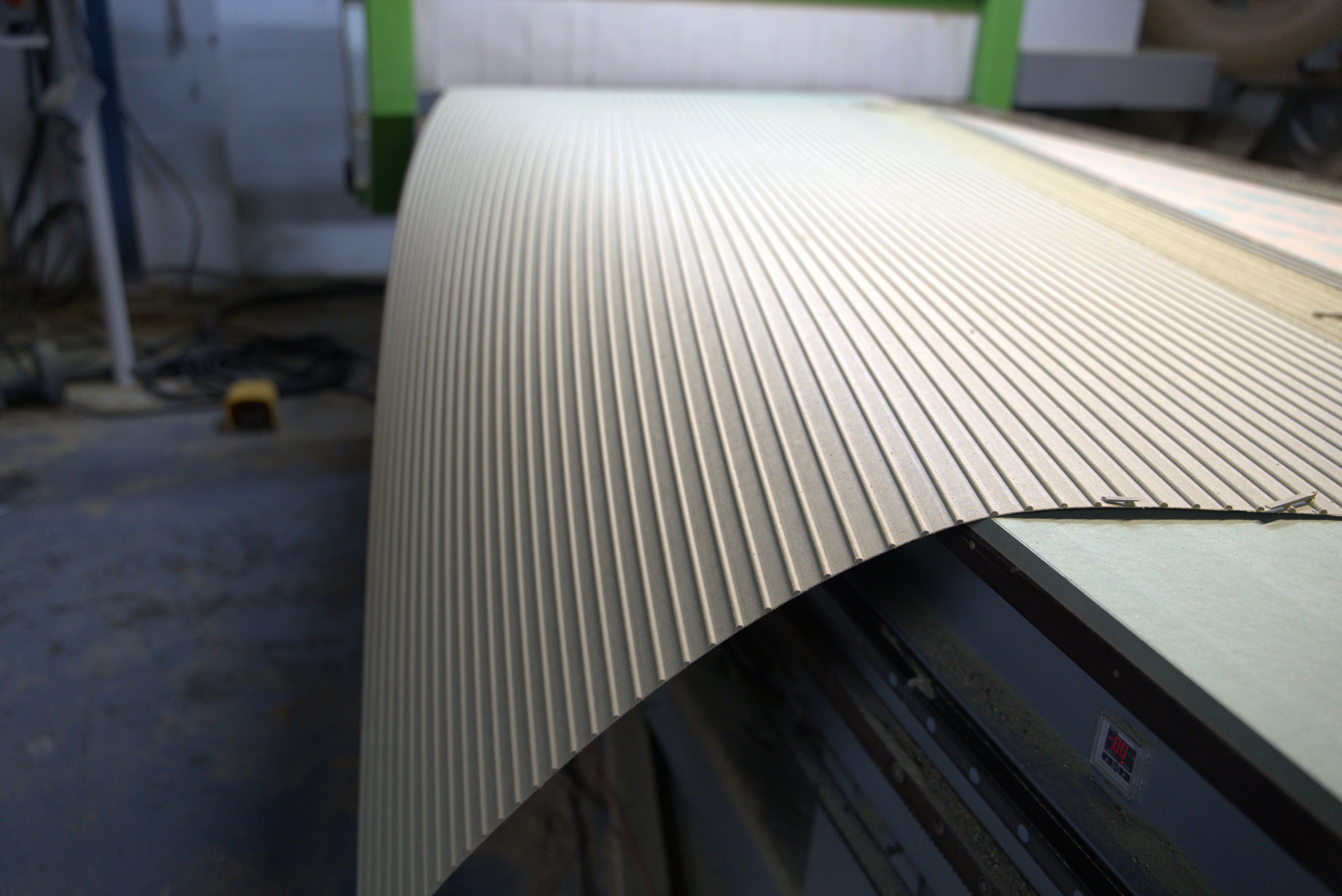 Flexible Mini Ribbed with Flat MDF Wall Panels with Fleece Backing